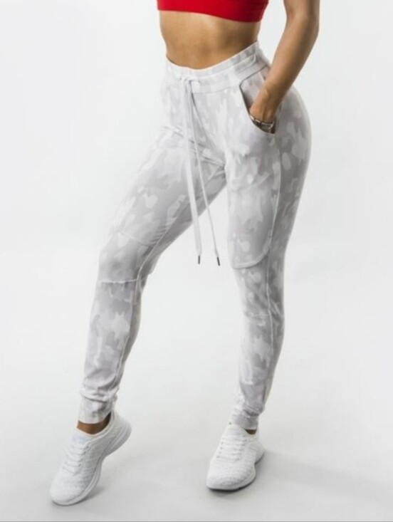 Buffbunny Collection Pants - BuffBunny Jasmine Joggers Snow Camo M Medium (?) Athletic